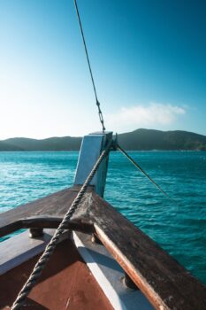 Sailing the Caribbean in Colombia